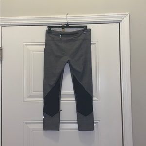 Lululemon cropped leggings